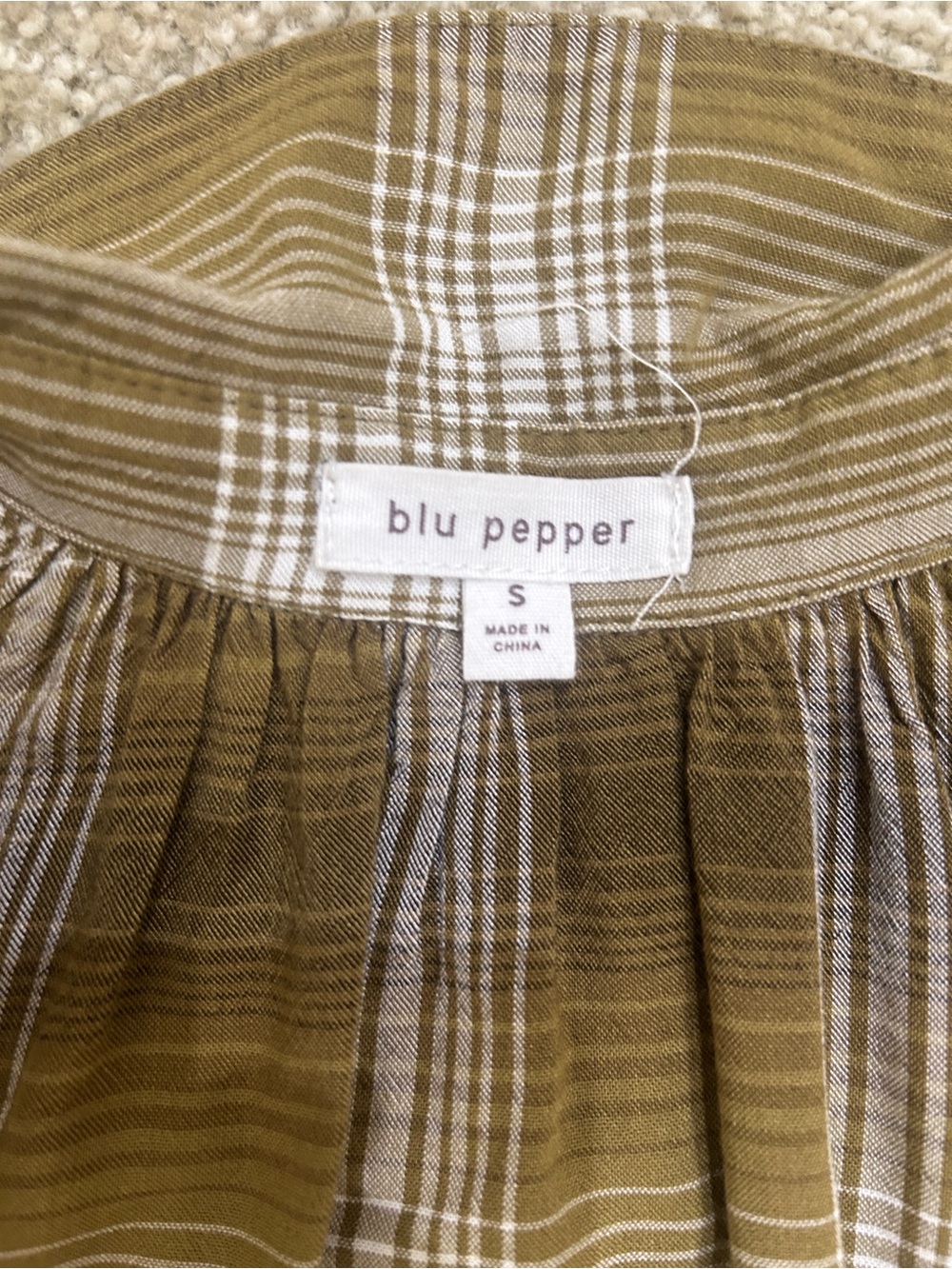 Blu Pepper Plaid Button-Down smocked peasant casual Shirt Tan Cream size small - Picture 12 of 12